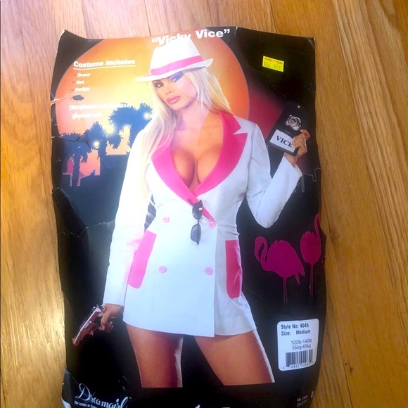 Halloween costume - Picture 1 of 10